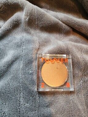 Tower 28 Bronzino Illuminating Bronzer -  West Coast